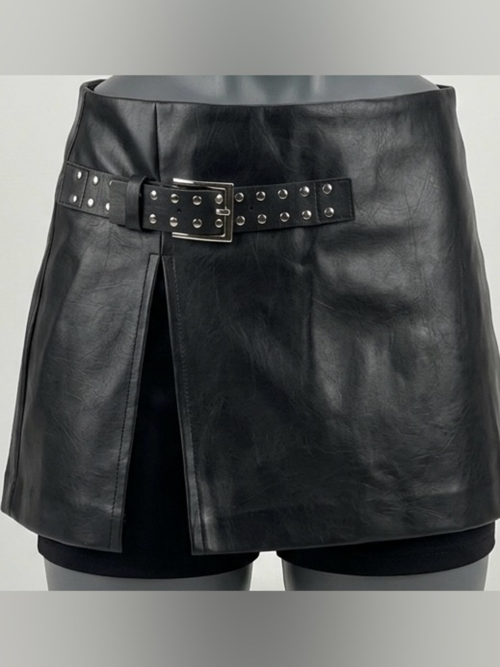 Windsor Black Faux Leather Mini Skirt with Studded Belt Size XS
